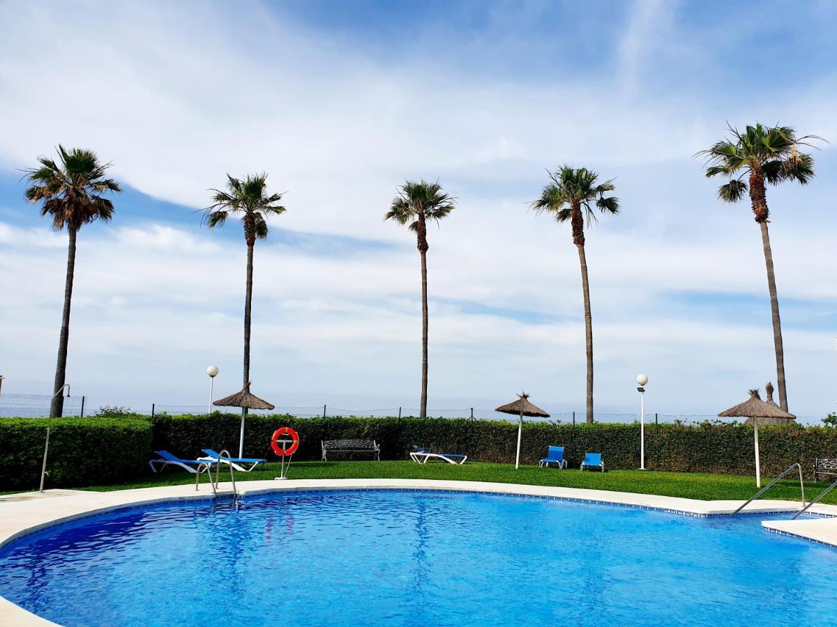 Luna Beach Seafront Marbella Ngoại thất bức ảnh