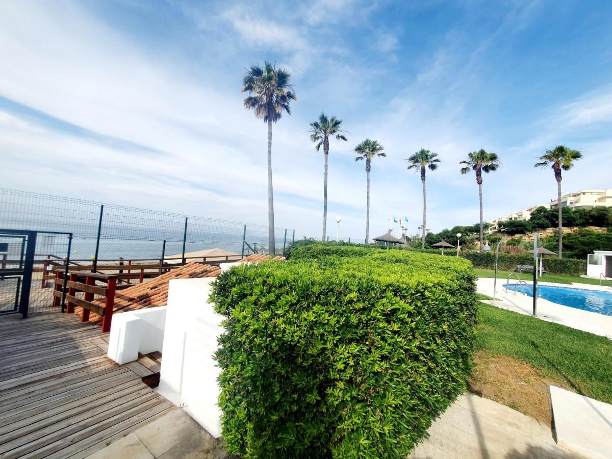 Luna Beach Seafront Marbella Ngoại thất bức ảnh